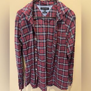 Tommy Hilfiger Button up size large